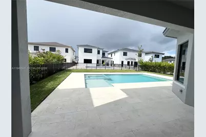 19670 NE 14th Ct #19670, Miami, FL 33179 - Photo 3