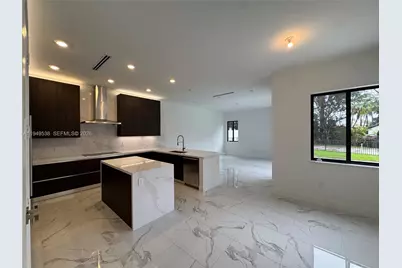 19670 NE 14th Ct #19670, Miami, FL 33179 - Photo 11