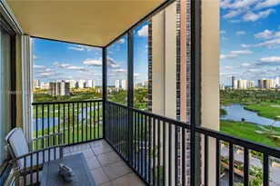 20301 W Country Club Dr, Aventura, FL 33180 - Photo 41