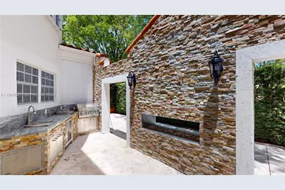 1900 Pizarro St, Coral Gables, FL 33134 - Photo 29