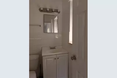 634 NW 12th Ave #1, Fort Lauderdale, FL 33311 - Photo 9