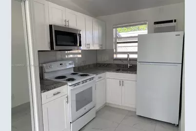 6045 Buchanan St #1, Hollywood, FL 33024 - Photo 11