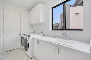 19749 NE 16th Pl, Miami, FL 33179 - Photo 31