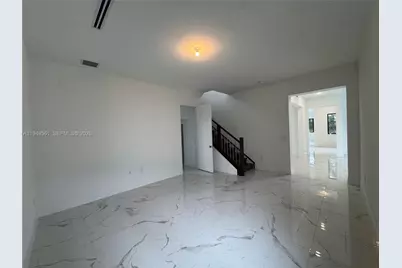 19749 NE 16th Pl #19749, Miami, FL 33179 - Photo 5