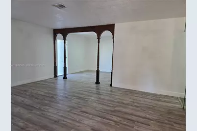 1191 W 53rd Ter #1191, Hialeah, FL 33012 - Photo 11