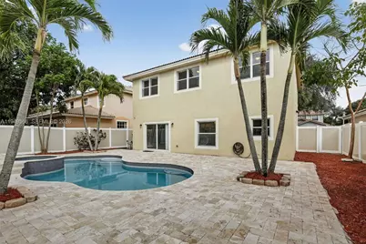 2216 NW 72nd Ter, Pembroke Pines, FL 33024 - Photo 5