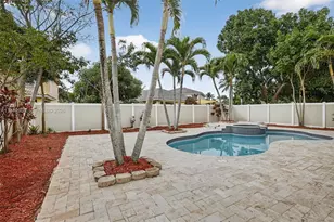 2216 NW 72nd Terrace, Pembroke Pines, FL 33024 - Photo 7