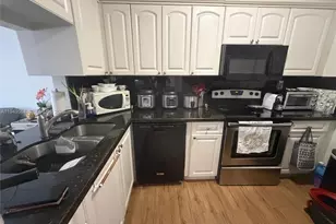 10054 Winding Lake Rd, Sunrise, FL 33351 - Photo 15