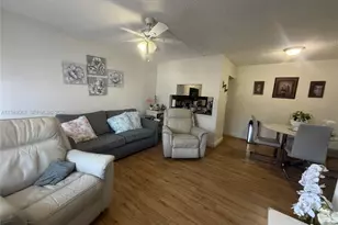 10054 Winding Lake Rd, Sunrise, FL 33351 - Photo 13