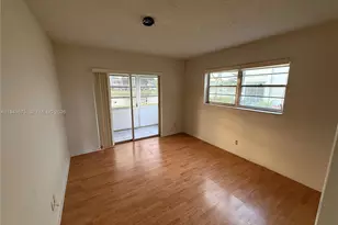 573 Durham U, Deerfield Beach, FL 33442 - Photo 5
