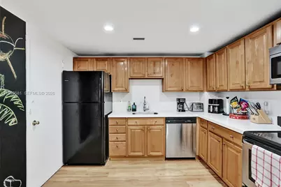 401 Golden Isles Dr #302, Hallandale Beach, FL 33009 - Photo 7