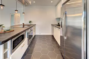 818 NW 47th St, Miami, FL 33127 - Photo 13