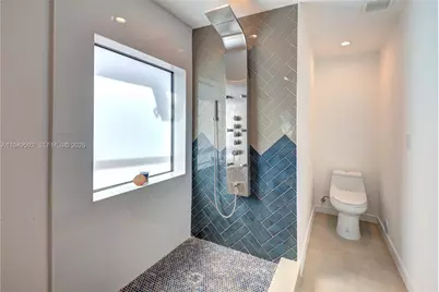 818 NW 47th St, Miami, FL 33127 - Photo 21