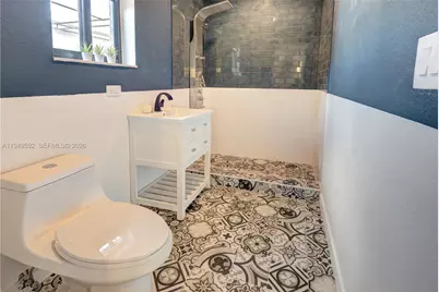 818 NW 47th St, Miami, FL 33127 - Photo 27