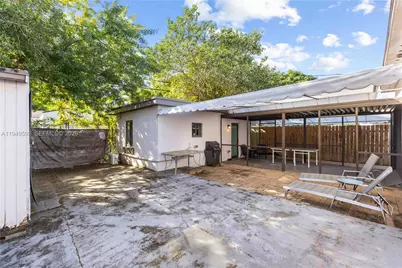 818 NW 47th St, Miami, FL 33127 - Photo 7