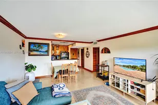 401 Golden Isles Dr, Hallandale Beach, FL 33009 - Photo 15