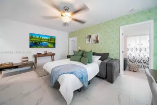 810 NW 21st Ct, Miami, FL 33125 - Photo 15