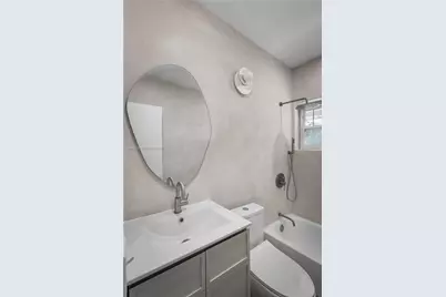 8031 NW 12th Ct, Miami, FL 33147 - Photo 15