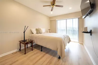 13250 SW 7th Ct #412L, Pembroke Pines, FL 33027 - Photo 11