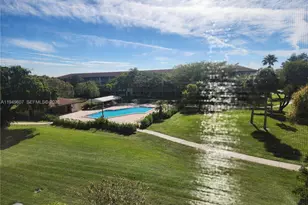 13250 SW 7th Ct, Pembroke Pines, FL 33027 - Photo 17