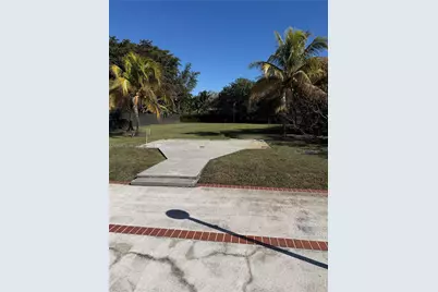 2431 SW 124 Ave, Miami, FL 33175 - Photo 3