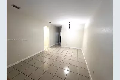 1660 SE 29th St #101, Homestead, FL 33035 - Photo 7