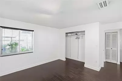 901 NW 34th Ave, Miami, FL 33125 - Photo 17