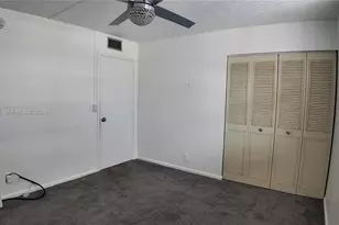 7220 Lake Cir Dr, Margate, FL 33063 - Photo 17