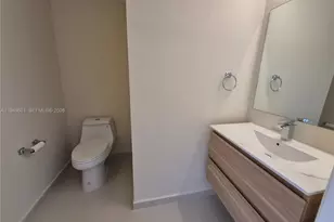 7673 NW 116th Ave, Doral, FL 33178 - Photo 9