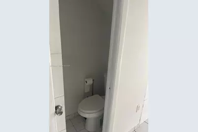 5580 W 26th Ct #208, Hialeah, FL 33016 - Photo 9