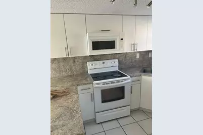 5580 W 26th Ct #208, Hialeah, FL 33016 - Photo 11