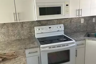 5580 W 26th Ct, Hialeah, FL 33016 - Photo 11