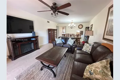 2 Briarwood Cir #112, Hollywood, FL 33024 - Photo 3