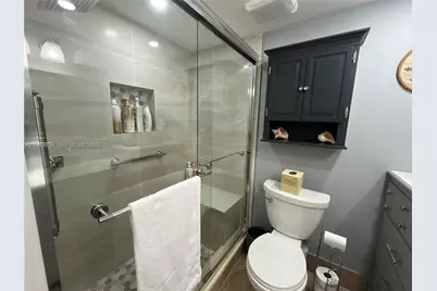 2 Briarwood Cir #112, Hollywood, FL 33024 - Photo 11