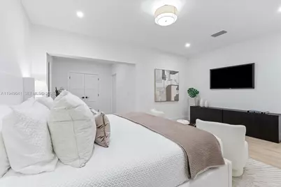 420 NE 55th Ter, Miami, FL 33137 - Photo 11