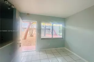 6310 SW 79th St, South Miami, FL 33143 - Photo 5