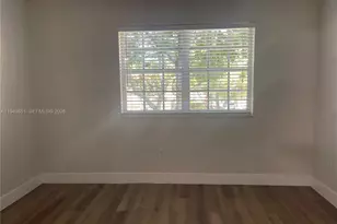 160 SW 117th Terrace, Pembroke Pines, FL 33025 - Photo 17