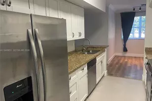 160 SW 117th Terrace, Pembroke Pines, FL 33025 - Photo 7