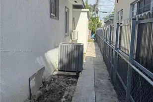 1629 SW 10th St, Miami, FL 33135 - Photo 3