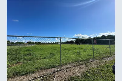 19690 SW 206th St, Miami, FL 33187 - Photo 5