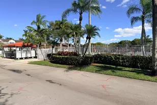 11509 NW 10th St, Pembroke Pines, FL 33026 - Photo 19