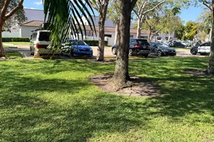 11509 NW 10th St, Pembroke Pines, FL 33026 - Photo 17