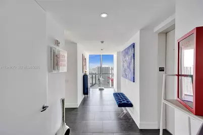 1100 Biscayne Blvd #3708S, Miami, FL 33132 - Photo 9