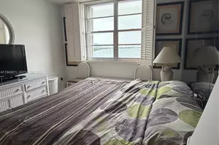 300 Bayview Dr, Sunny Isles Beach, FL 33160 - Photo 13