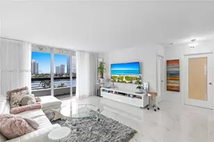 3600 Mystic Pointe Dr, Aventura, FL 33180 - Photo 3