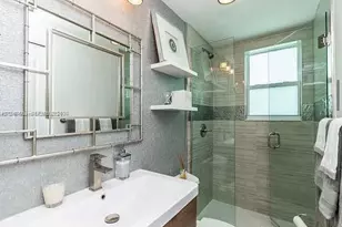 2075 S Hibiscus Dr, North Miami, FL 33181 - Photo 21