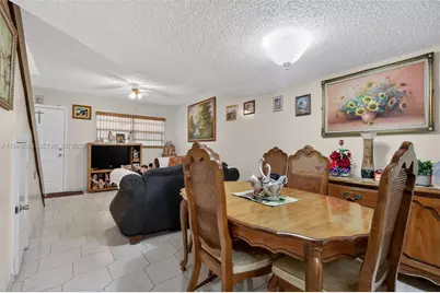 2224 W 53rd Pl #2224, Hialeah, FL 33016 - Photo 9