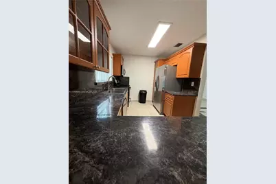 425 E 17th St #Rear, Hialeah, FL 33010 - Photo 7