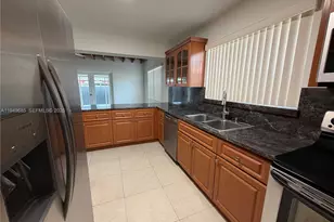 425 E 17th St, Hialeah, FL 33010 - Photo 3