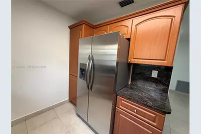 425 E 17th St #Rear, Hialeah, FL 33010 - Photo 5